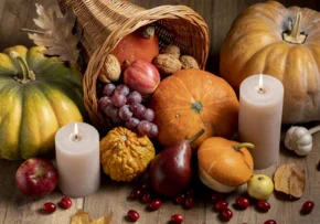 cornucopia-arrangement-with-delicious-foods | Foto: Image by freepik