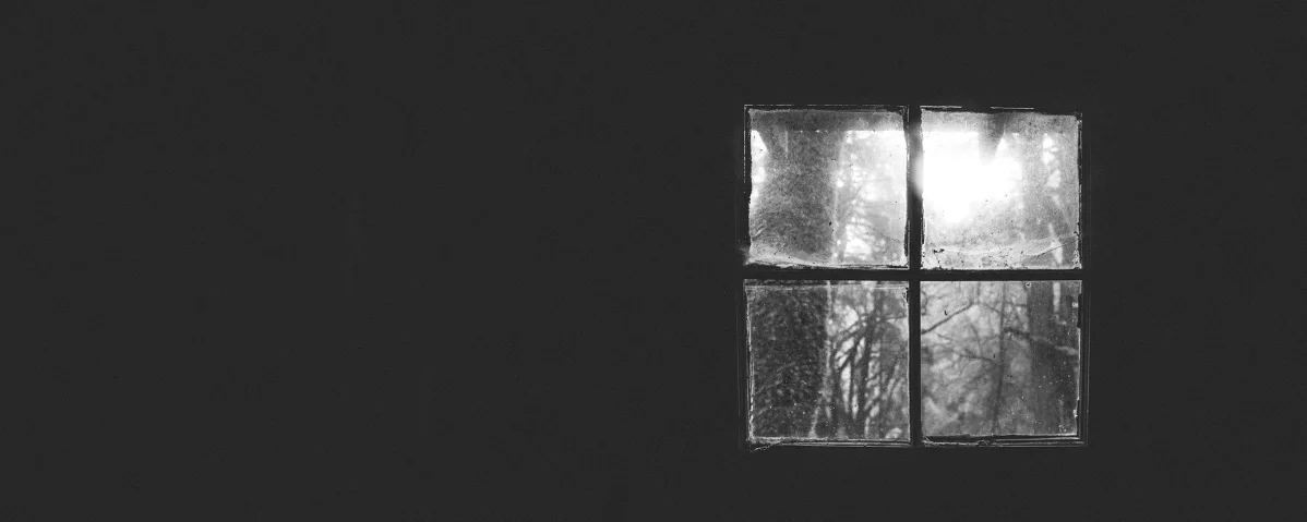 beautiful-shot-old-dirty-cabin-window