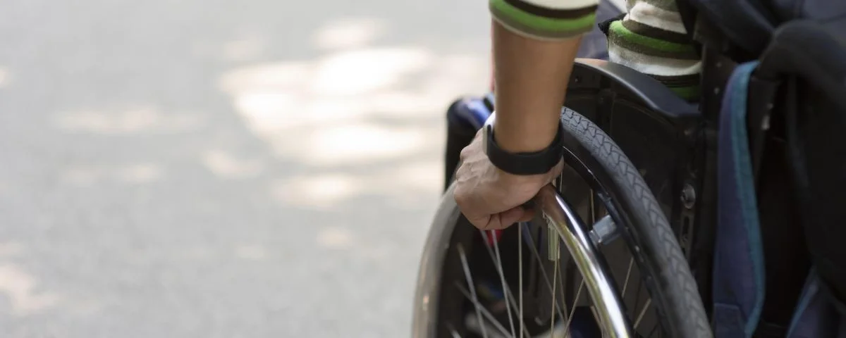 close-up-hand-moving-wheel